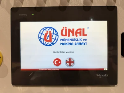 Ünal Bottle Roller şişe döndürme makinesi dokunmatik dijital kontrol paneli, Türkçe ve İngilizce dil destekli Schneider Electric HMI ekran